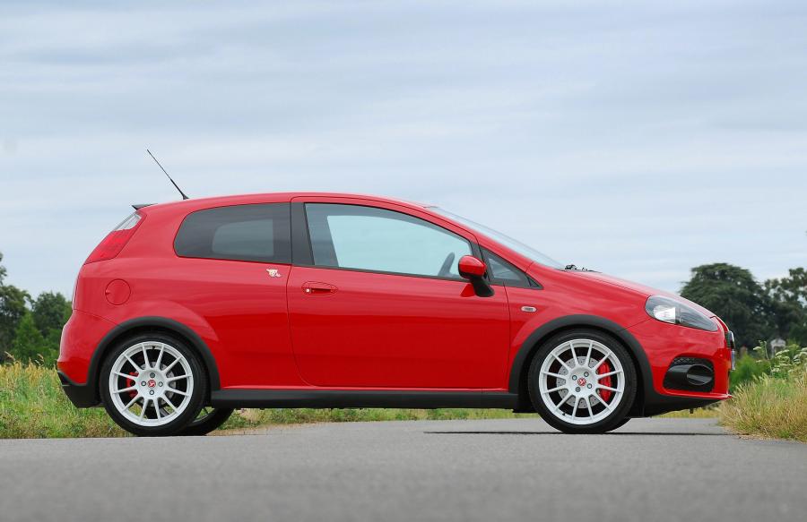  Abarth Grande Punto esseesse (199) 2008 года  (UK) (фото 6 из 21)